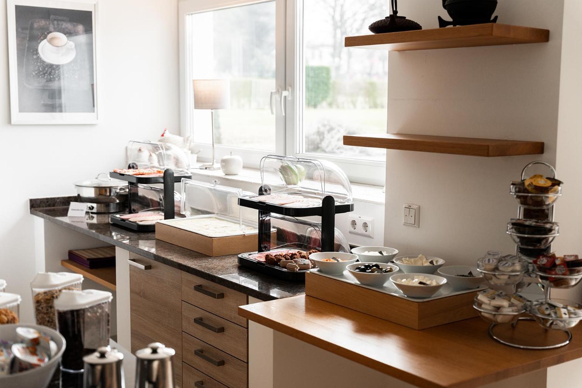Hotel Vier Jahreszeiten Therme & Kliniken Bad Krozingen Naehe Freiburg & Schwarzwald Ideal Fuer Wellness Kur & Business Ausfluege 24H Check In- Wlan & Parken Gratis Екстер'єр фото