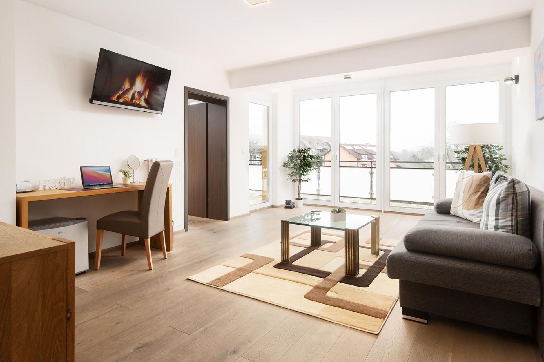 Hotel Vier Jahreszeiten Therme & Kliniken Bad Krozingen Naehe Freiburg & Schwarzwald Ideal Fuer Wellness Kur & Business Ausfluege 24H Check In- Wlan & Parken Gratis Екстер'єр фото